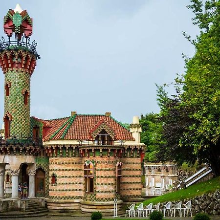 Pension Vega De Pas Comillas Exteriör bild