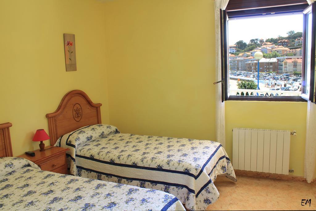 Pension Vega De Pas Comillas Exteriör bild