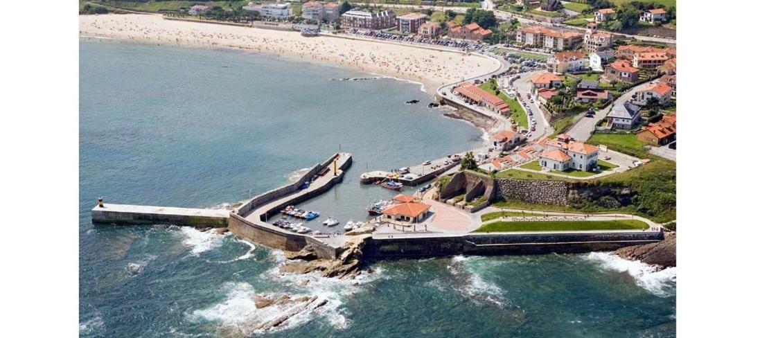 Pension Vega De Pas Comillas Exteriör bild